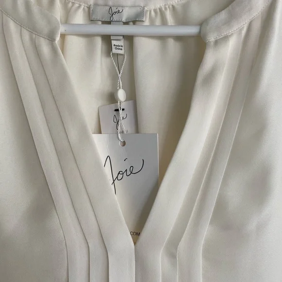 Joie Silk Blouse ‘Marru’ in Porcelain, size large BNWT - Picture 6 of 6